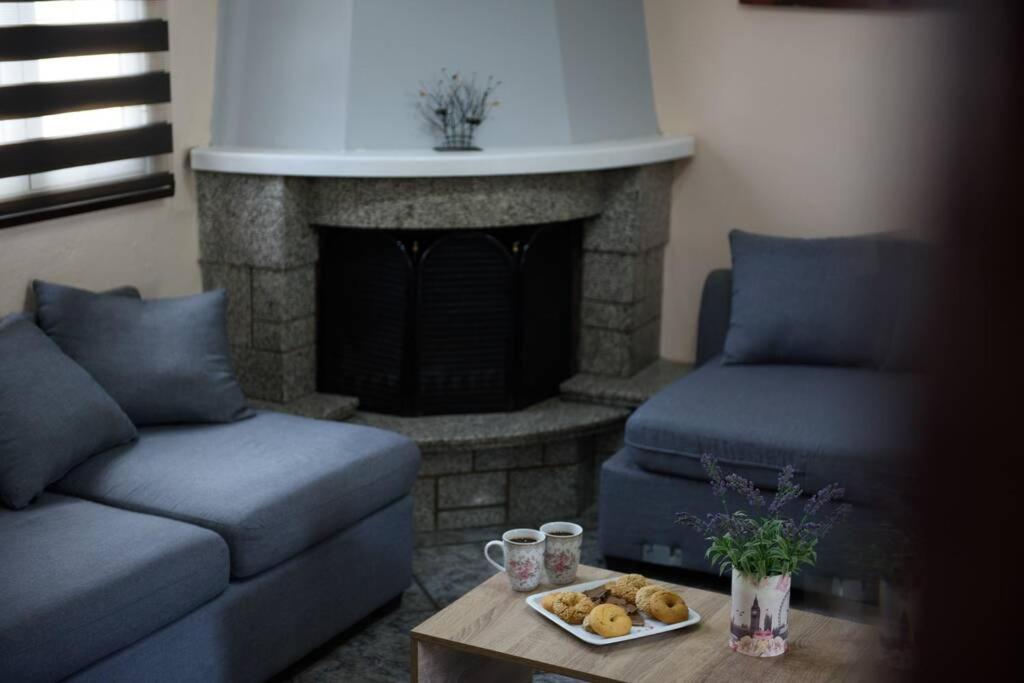 Seaview Cottage - Calmare Petrití 외부 사진